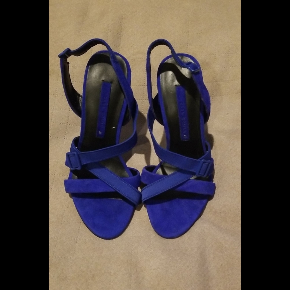 🆕️ LISTING! ZARA VELVET STRAP HEELS - Picture 5 of 11